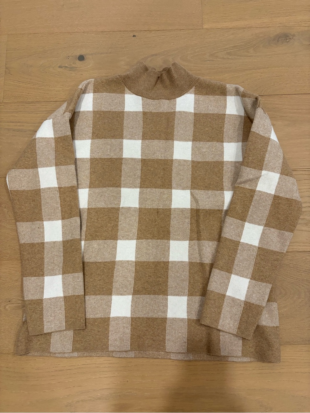 NWOT LOFT Check Mockneck Sweater in Camel and Cream